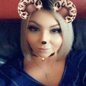 Meet your Posher, Claudia